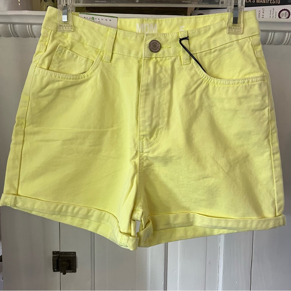NEW SWS Denim Co Yellow Jean Shorts MOM Jeans Ultra High Rise 90's Size 5 NWT